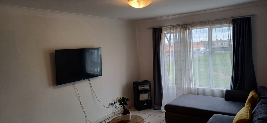 To Let 2 Bedroom Property for Rent in Guldenland Western Cape